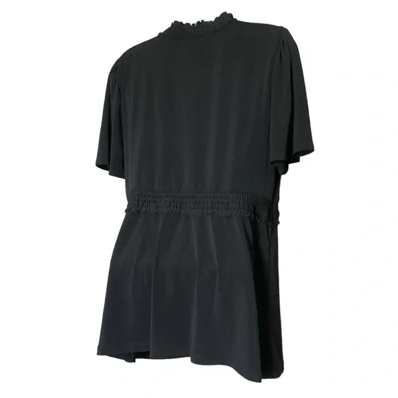 One Black ❣️ BCBG Paris Tops Lg - Picture 3 of 16